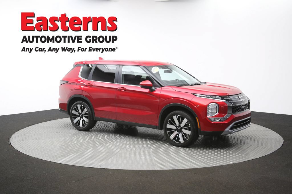 Used 2025 Mitsubishi Outlander SE AWD/4WD image 49