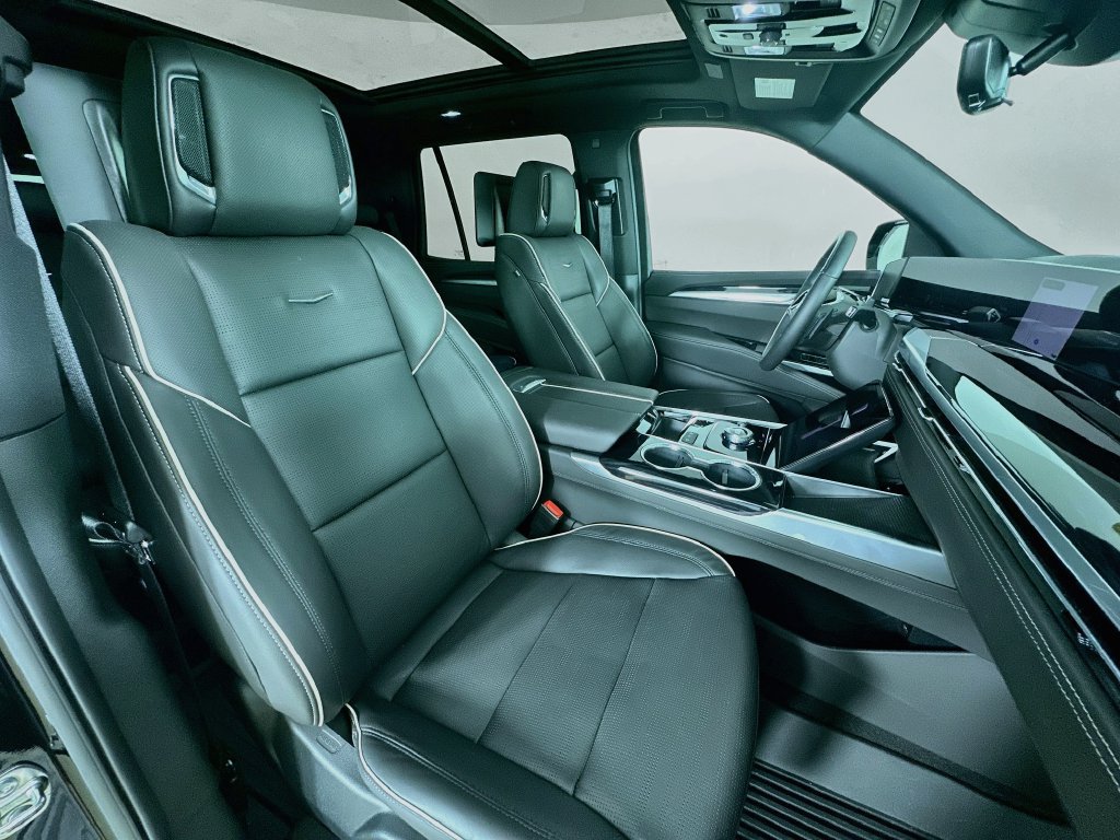 New 2026 Cadillac Escalade Sport w/ Touring Package AWD/4WD image 38