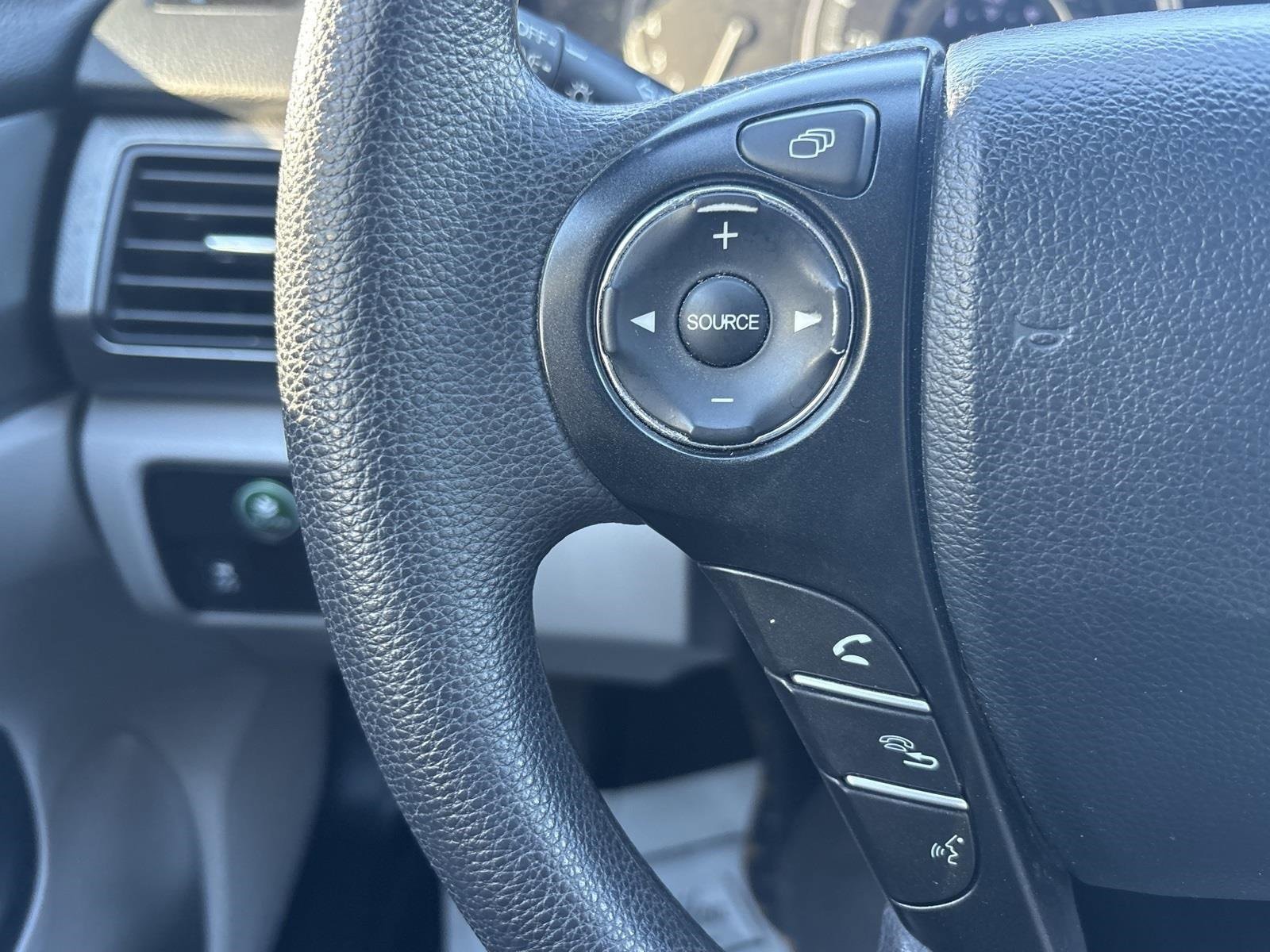 Used 2015 Honda Accord LX image 27