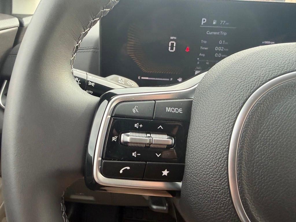 Certified 2026 Kia Carnival EX image 15