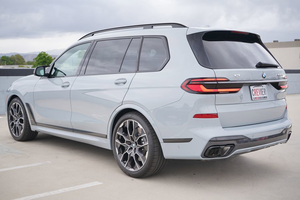 New 2026 BMW X7 M60i image 7