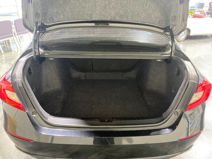 Used 2020 Honda Accord Touring image 15