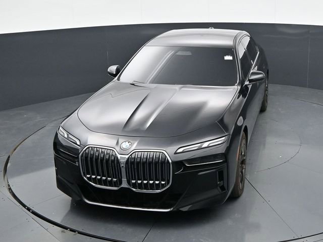 Used 2023 BMW 760i xDrive AWD/4WD image 29