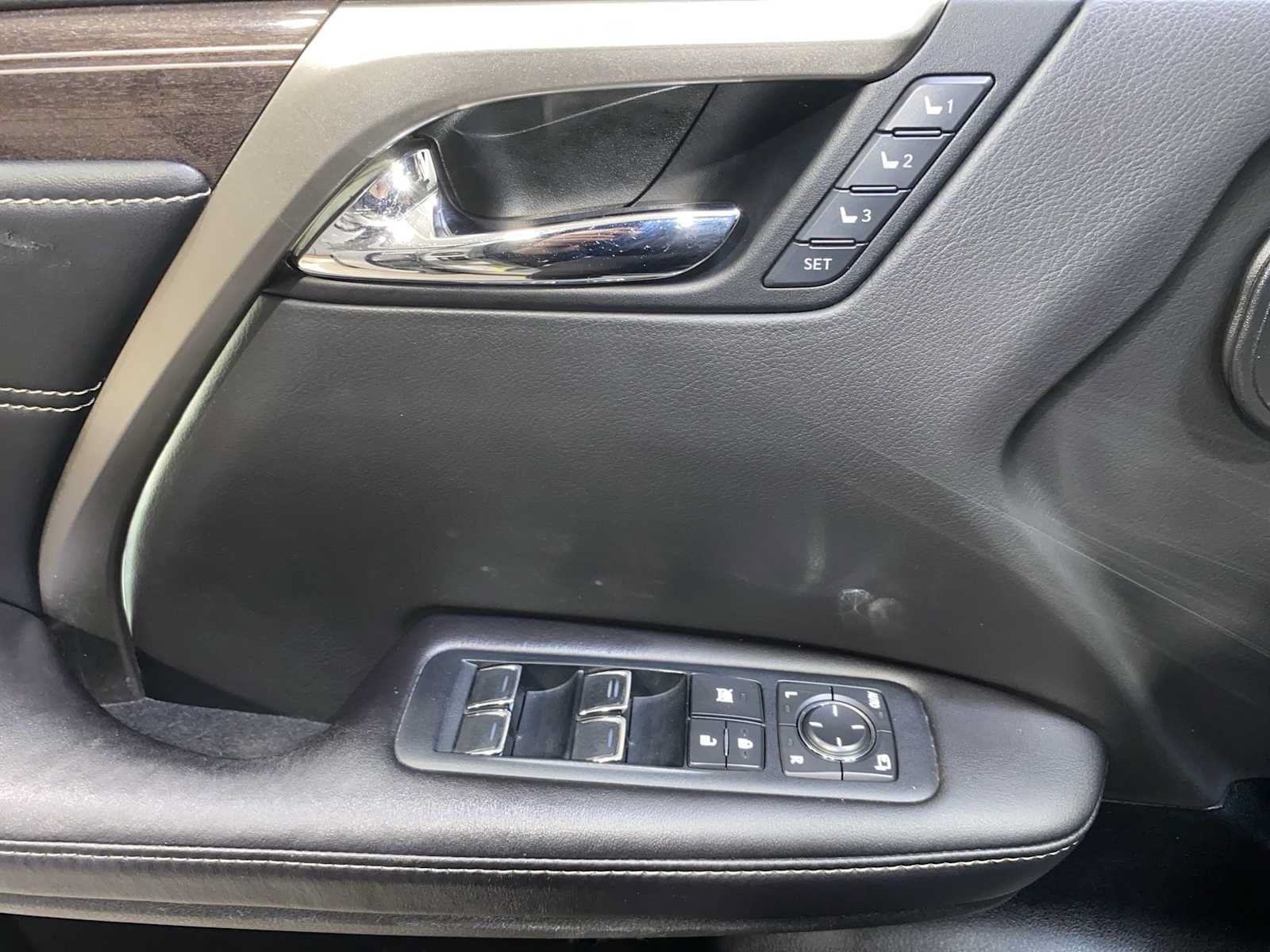 Used 2016 Lexus RX 450h AWD w/ Luxury Package image 23