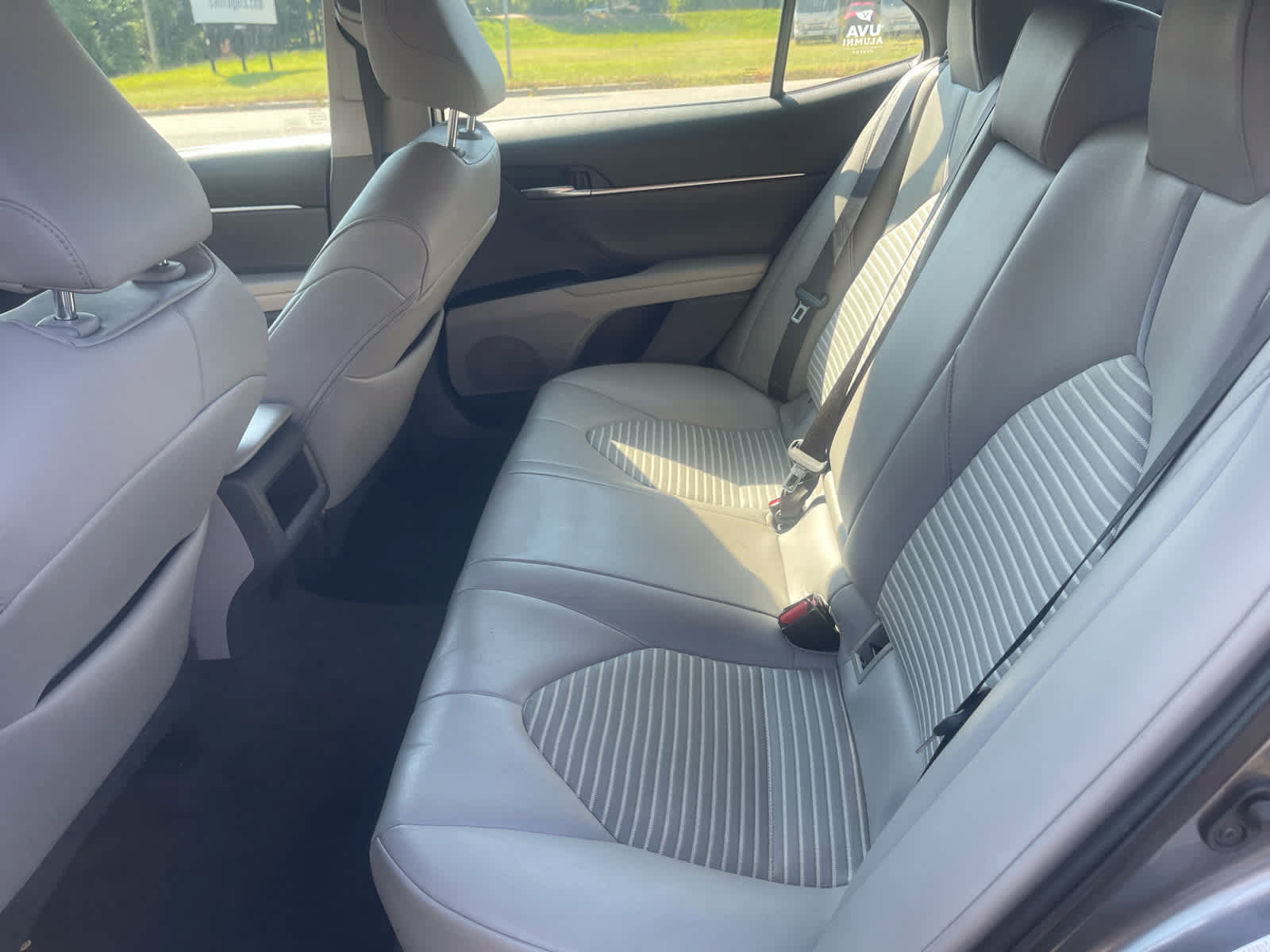 Used 2018 Toyota Camry SE w/ Convenience Package FWD image 20