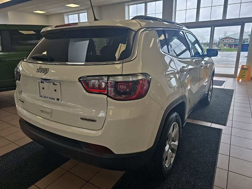 Used 2020 Jeep Compass Latitude w/ Cold Weather Group AWD/4WD image 6