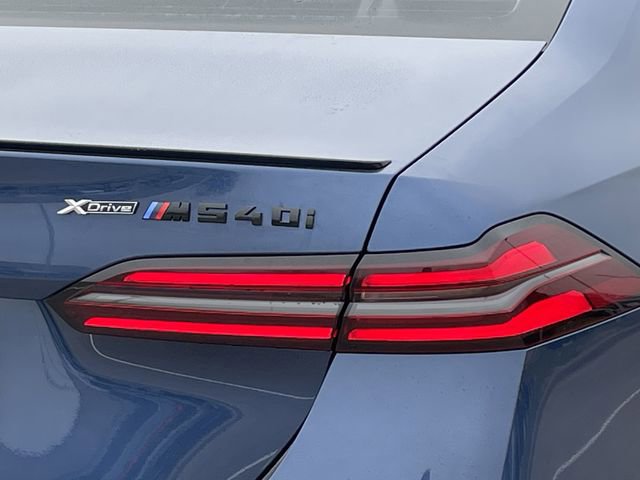 Used 2024 BMW 530i 530i w/ M Sport Package image 6