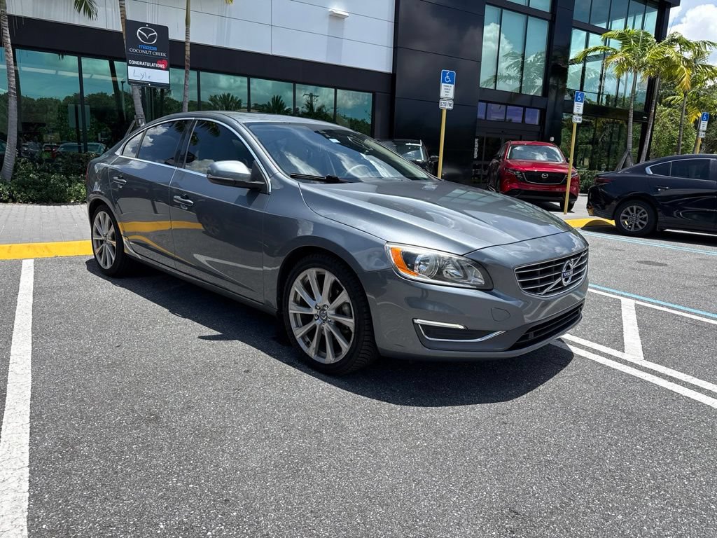 Used 2017 Volvo S60 T5 Inscription FWD image 4