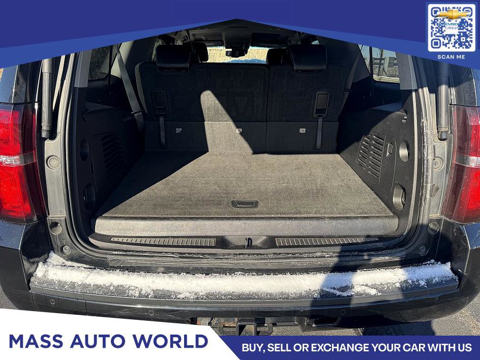 Used 2016 Chevrolet Suburban LT image 12