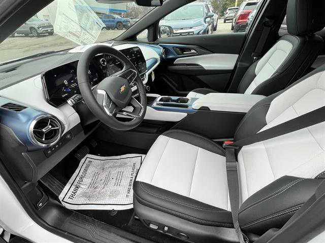 New 2026 Chevrolet Equinox EV LT image 11