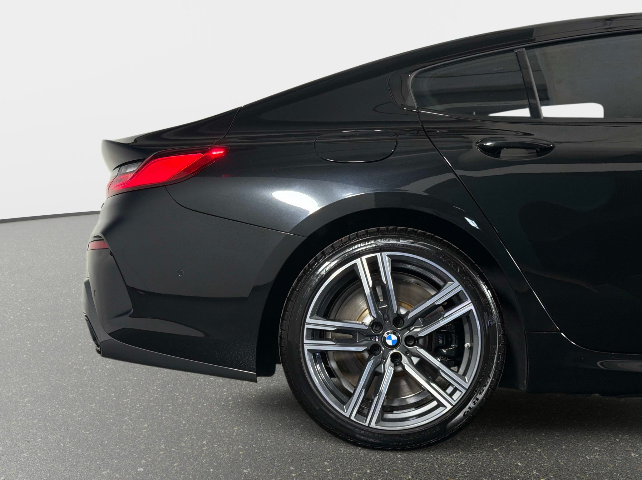 Used 2023 BMW 840i Gran Coupe xDrive w/ M Sport Professional Package AWD/4WD image 4