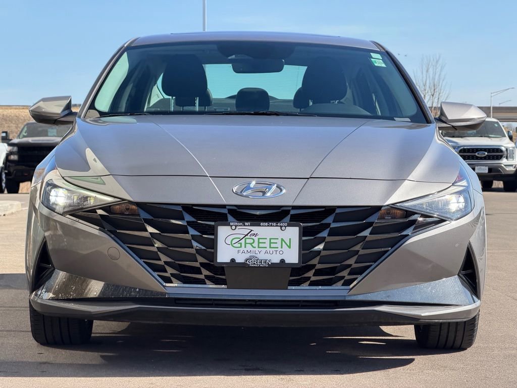 Used 2023 Hyundai Elantra Limited image 7