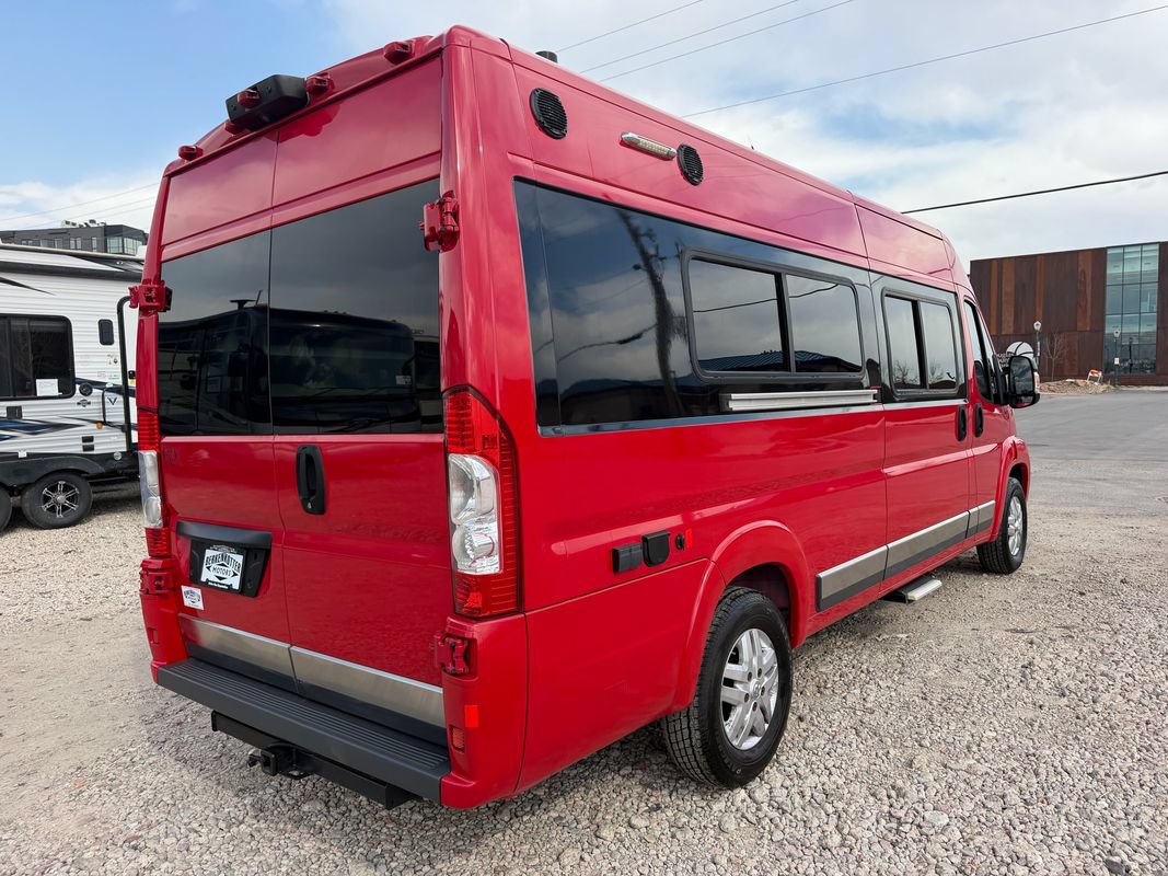 Used 2015 RAM ProMaster 3500 w/ Premium Appearance Group FWD image 5