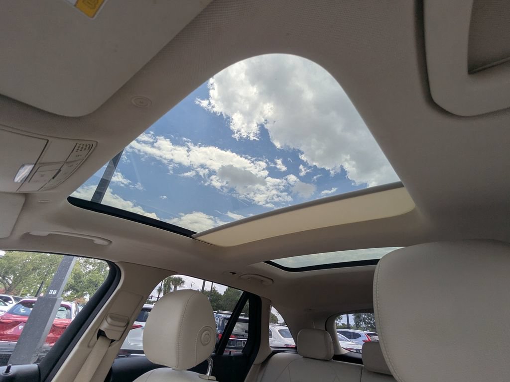 Certified 2021 Mercedes-Benz GLC 300 image 8