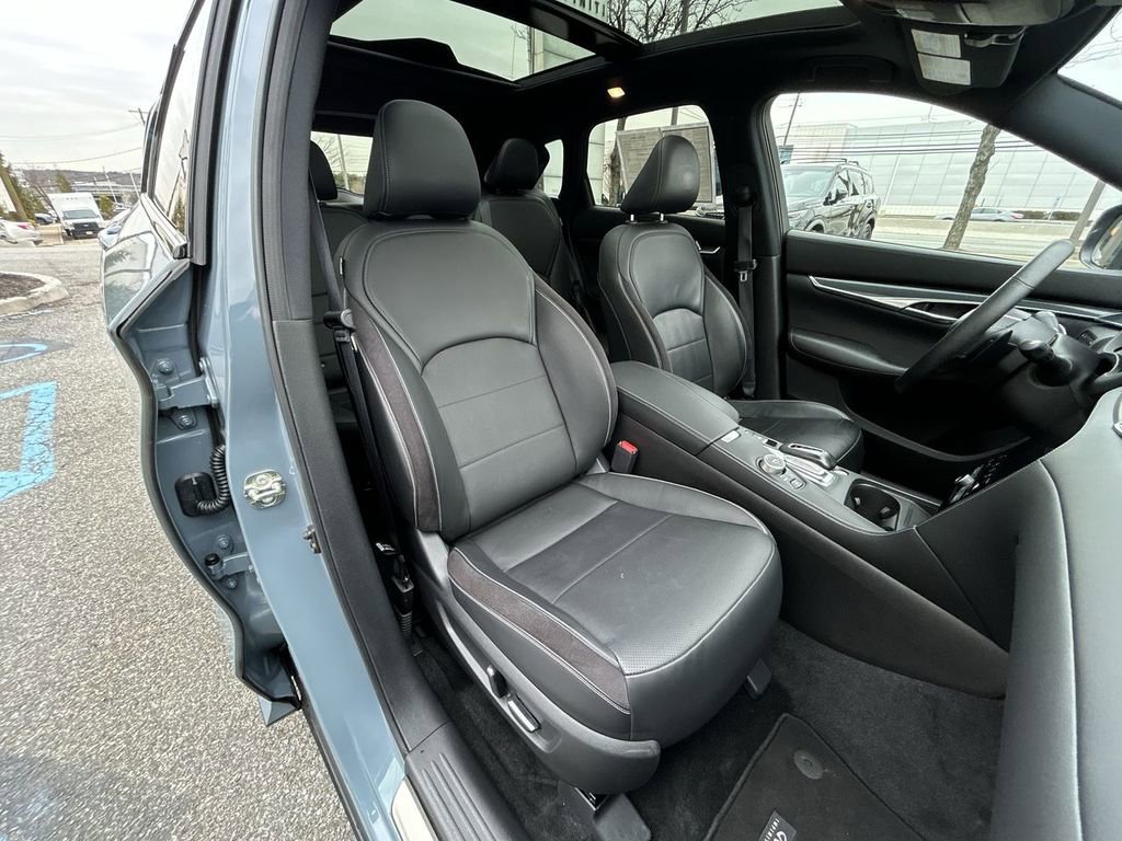 Certified 2023 INFINITI QX50 Sport image 25