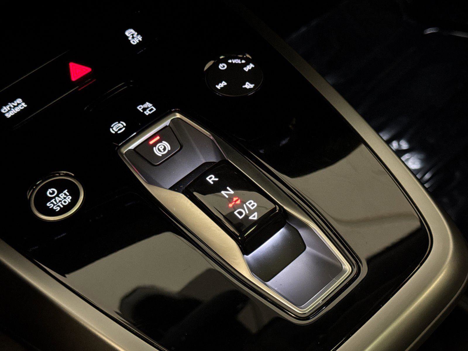 New 2026 Audi Q4 e-tron Premium Plus image 21
