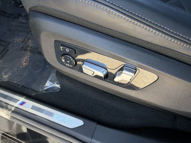 Certified 2025 BMW X7 xDrive40i w/ M Sport Package image 22