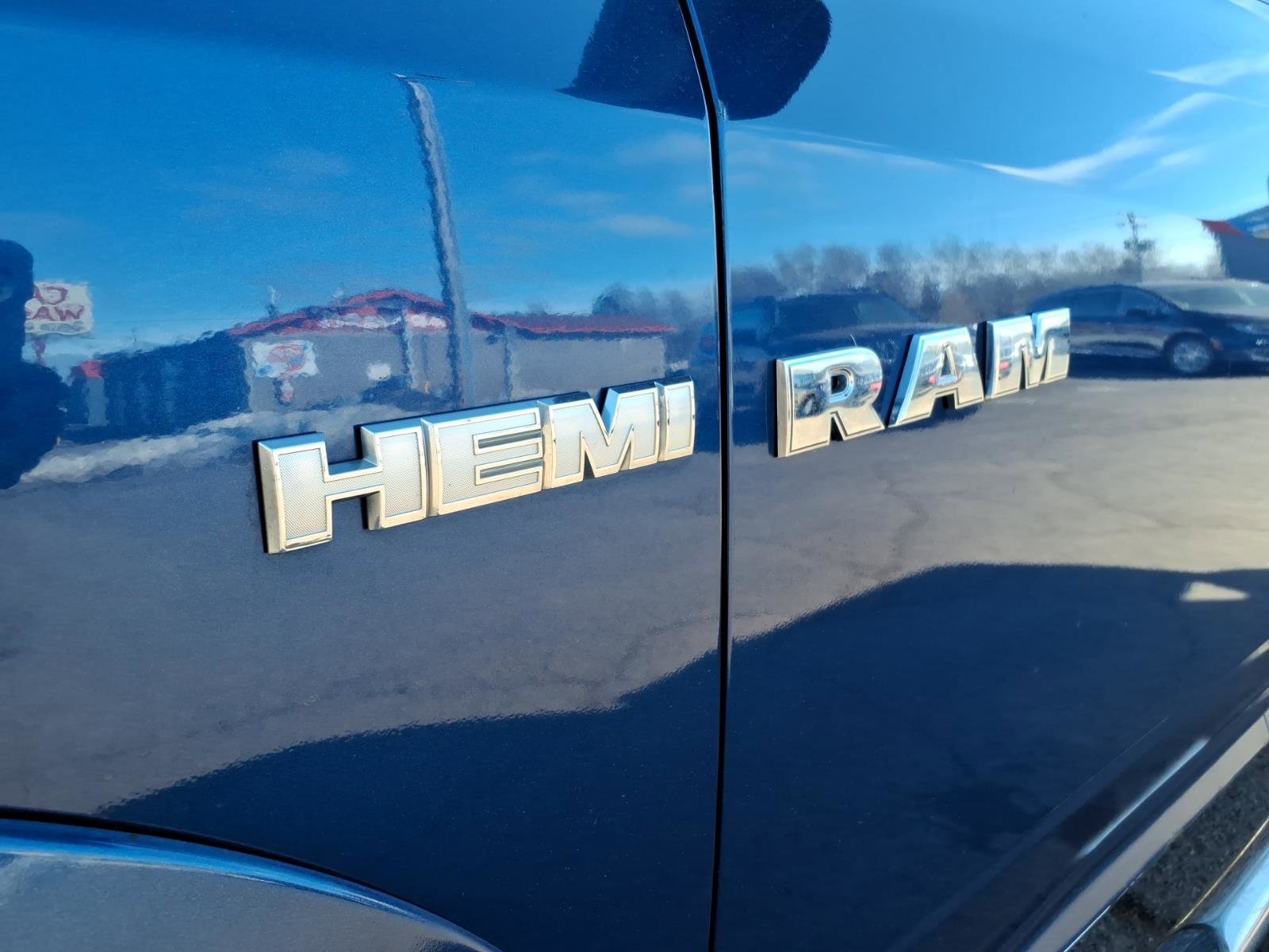 Used 2009 Dodge Ram 1500 Truck Sport image 2