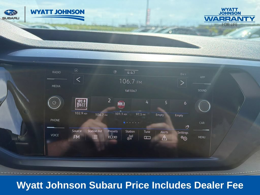 Used 2024 Volkswagen Taos SE FWD image 19