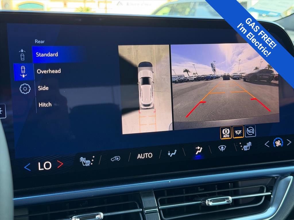 New 2026 Chevrolet Equinox EV LT image 12