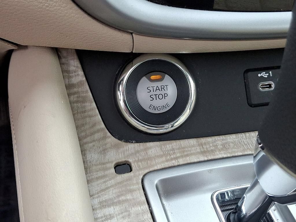 Used 2020 Nissan Murano SL w/ Moonroof Package AWD/4WD image 28