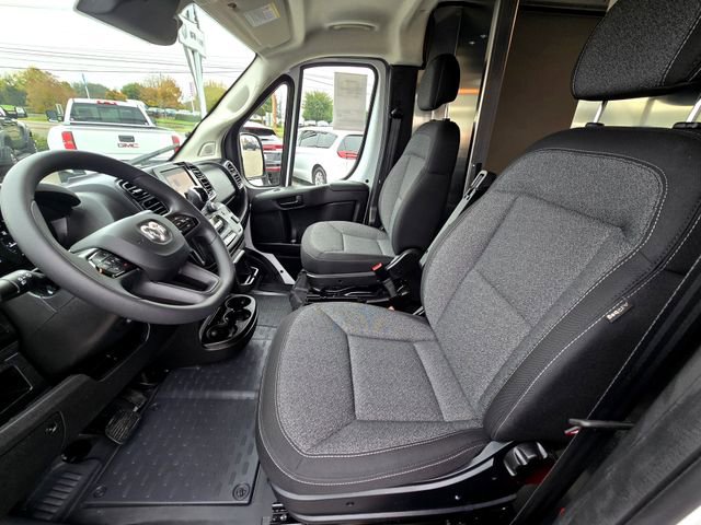 Used 2025 RAM ProMaster 2500 w/ Convenience Group image 16