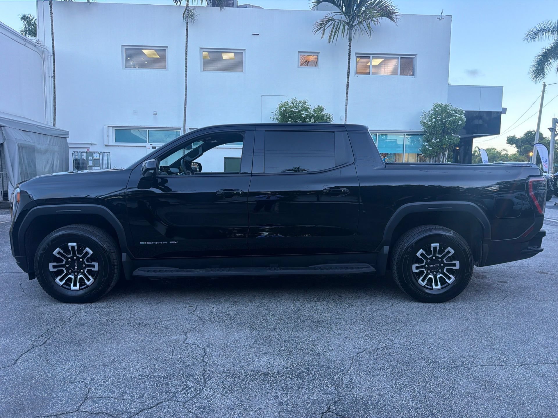 Used 2026 GMC Sierra EV Elevation AWD/4WD video 2