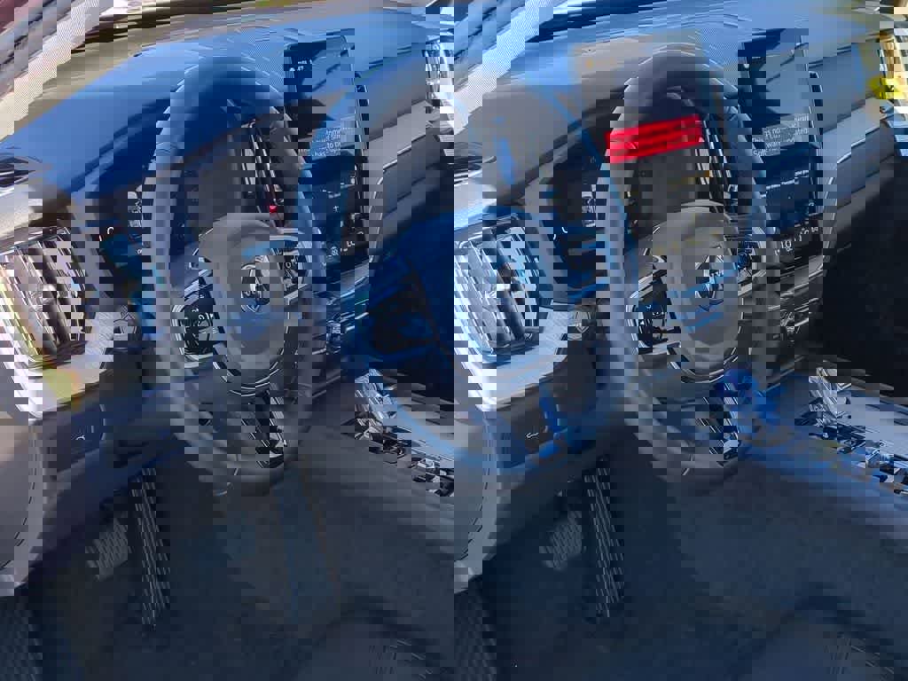 New 2026 Volvo XC60 B5 Plus w/ Protection Package Premier image 2