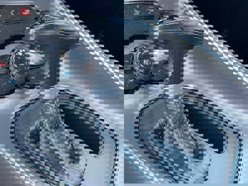 Used 2017 Dodge Challenger R/T image 8