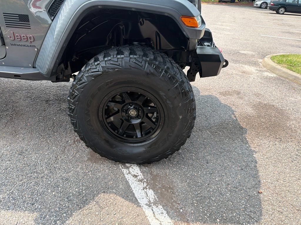 Used 2020 Jeep Wrangler Unlimited Rubicon w/ LED Lighting Group AWD/4WD image 8
