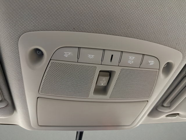 Used 2014 Nissan Sentra SL w/ Premium Package FWD image 25