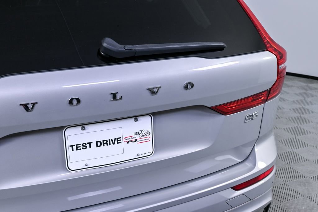 Certified 2023 Volvo XC60 B5 Ultimate image 38