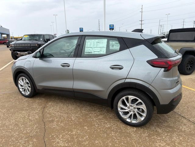 New 2027 Chevrolet Bolt LT w/ Comfort Package FWD image 4
