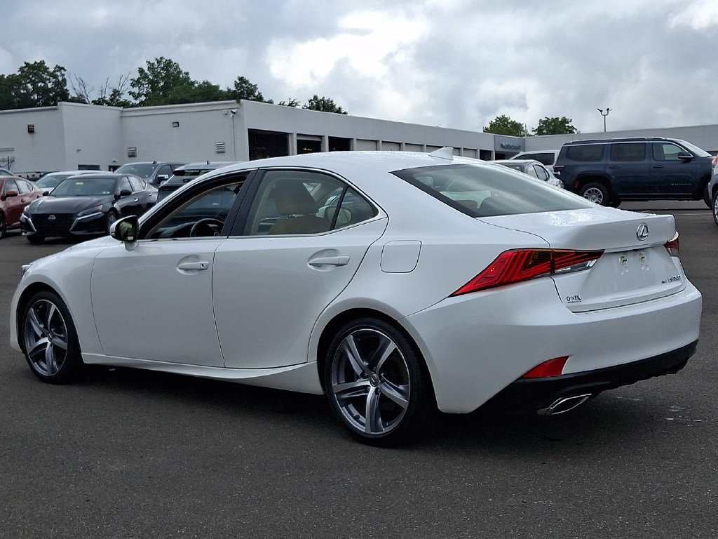 Used 2019 Lexus IS 300 AWD w/ Navigation Package image 4