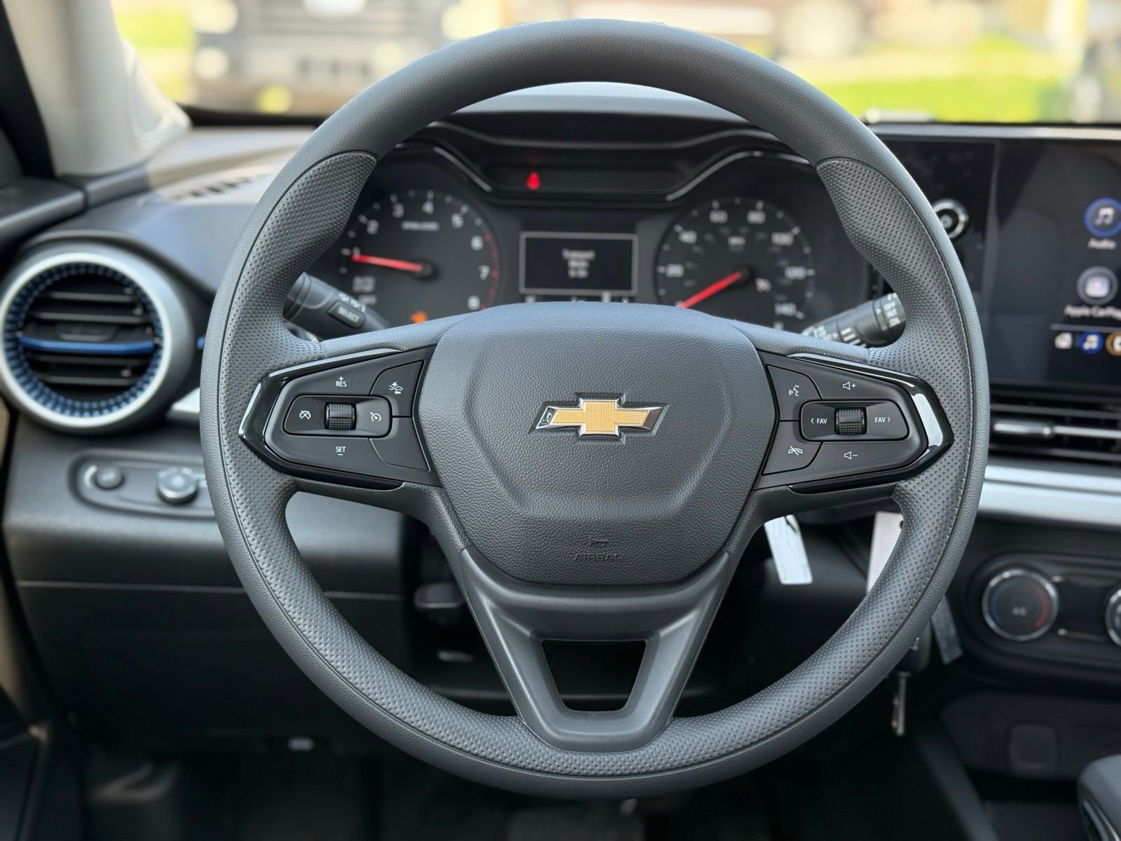 New 2026 Chevrolet Trax LS image 17