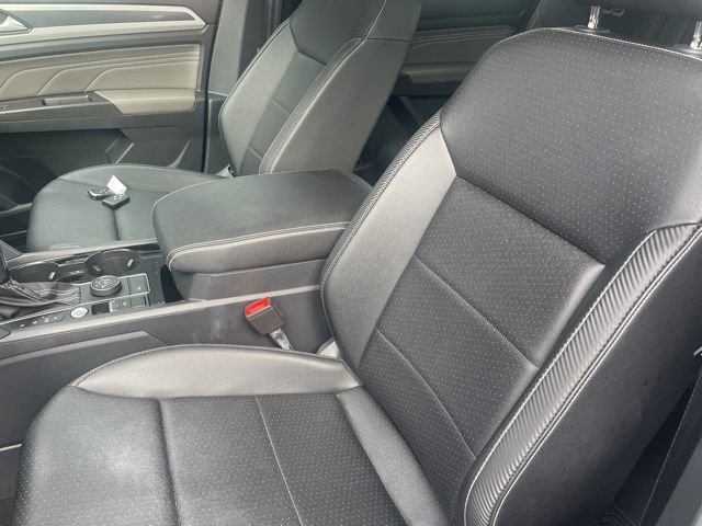 Used 2023 Volkswagen Atlas Cross Sport SEL R-Line image 34