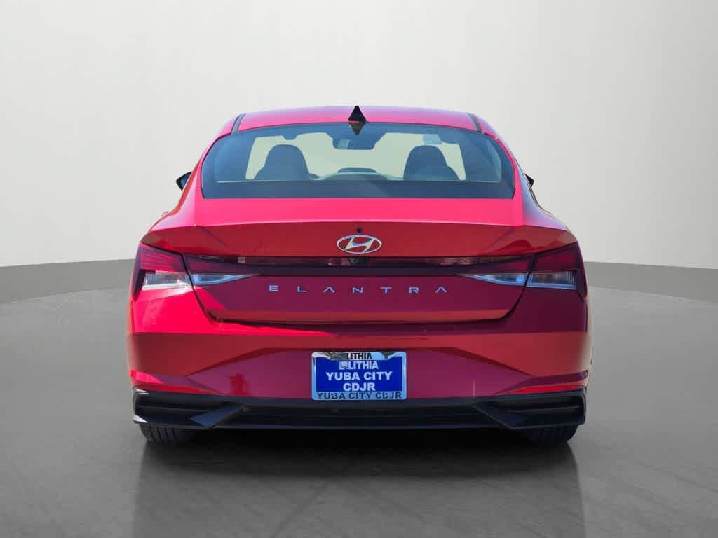 Used 2023 Hyundai Elantra SEL FWD image 5