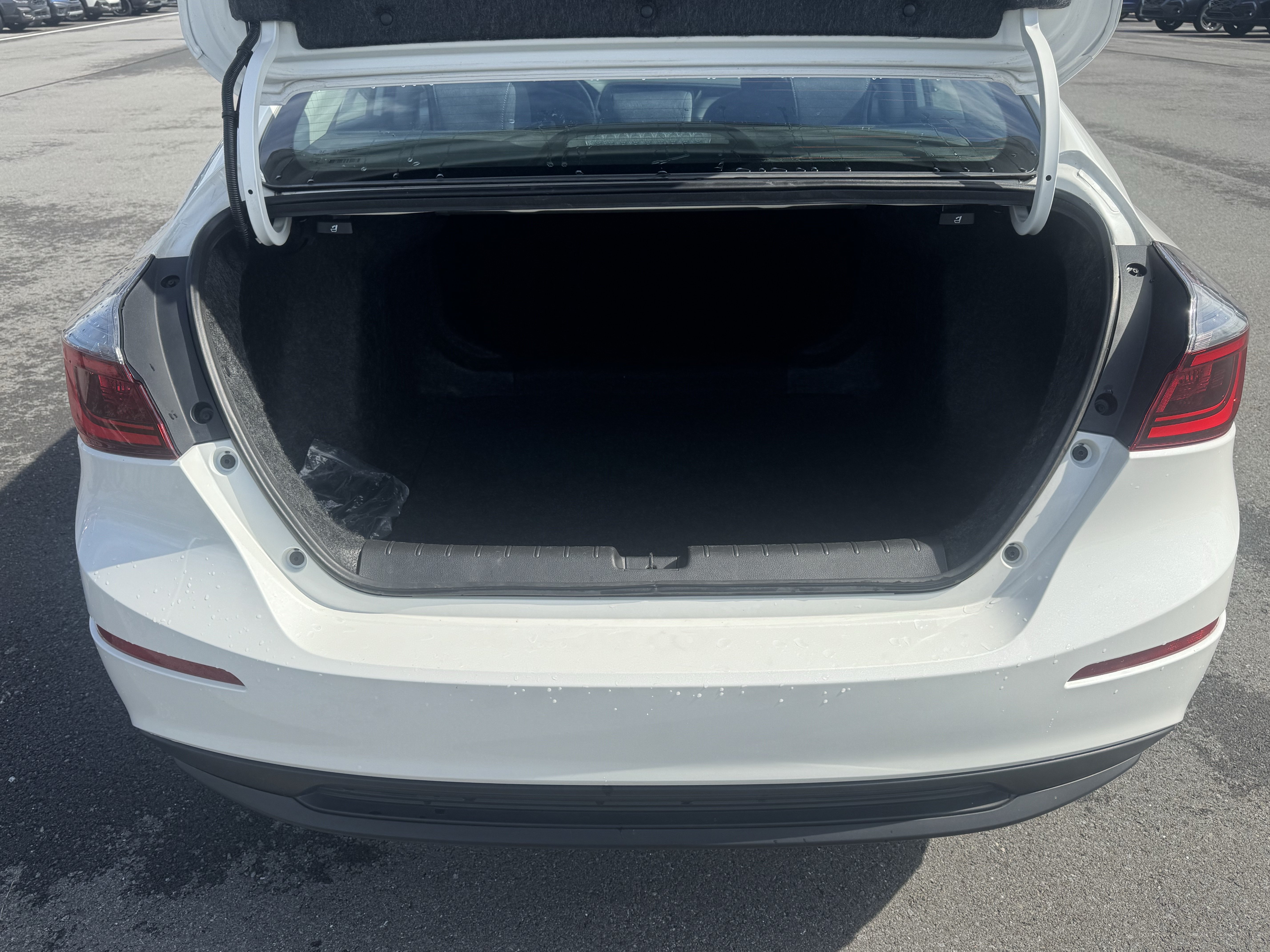 Used 2019 Honda Insight EX video 5