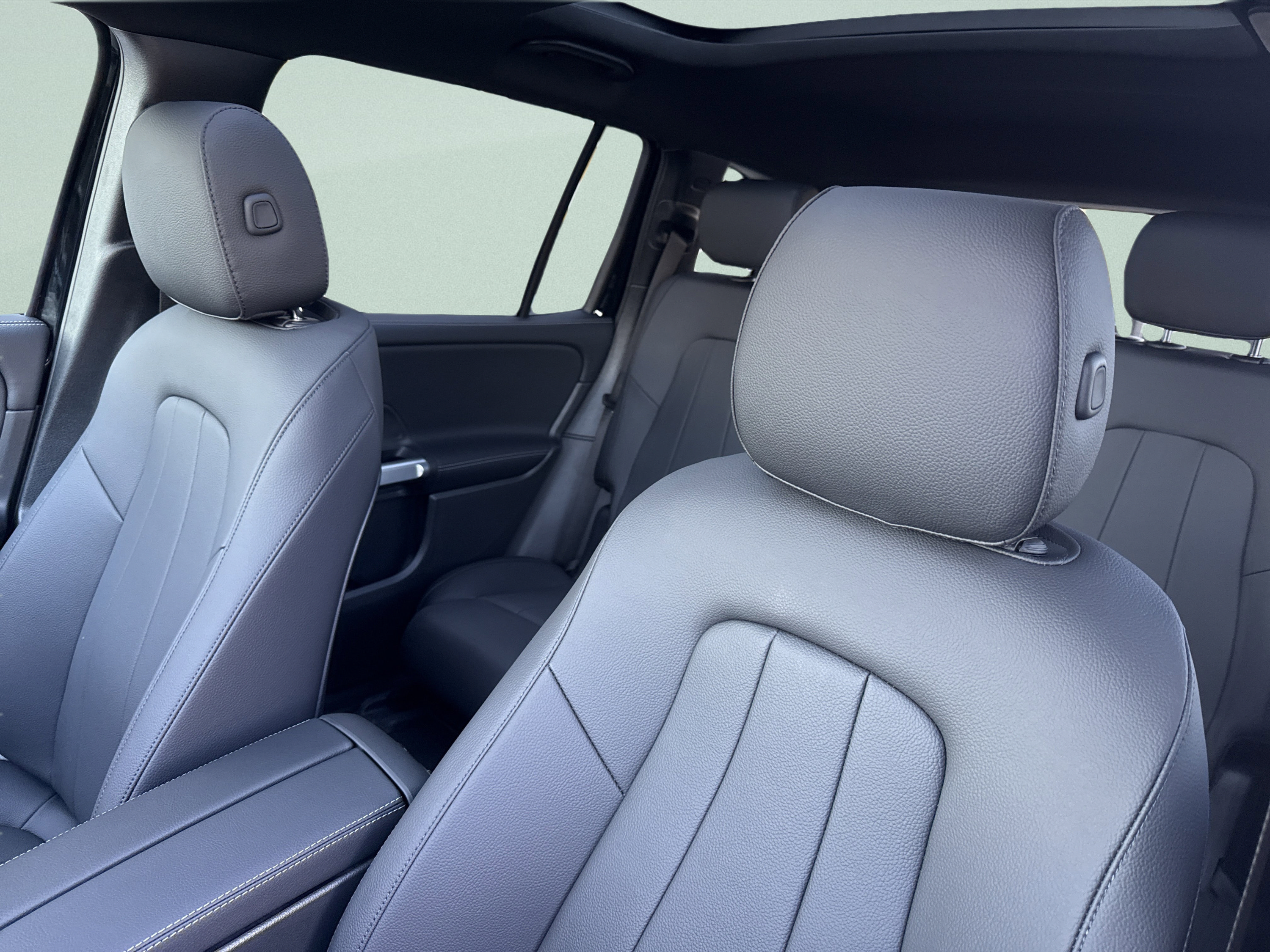 New 2026 Mercedes-Benz GLB 250 image 24