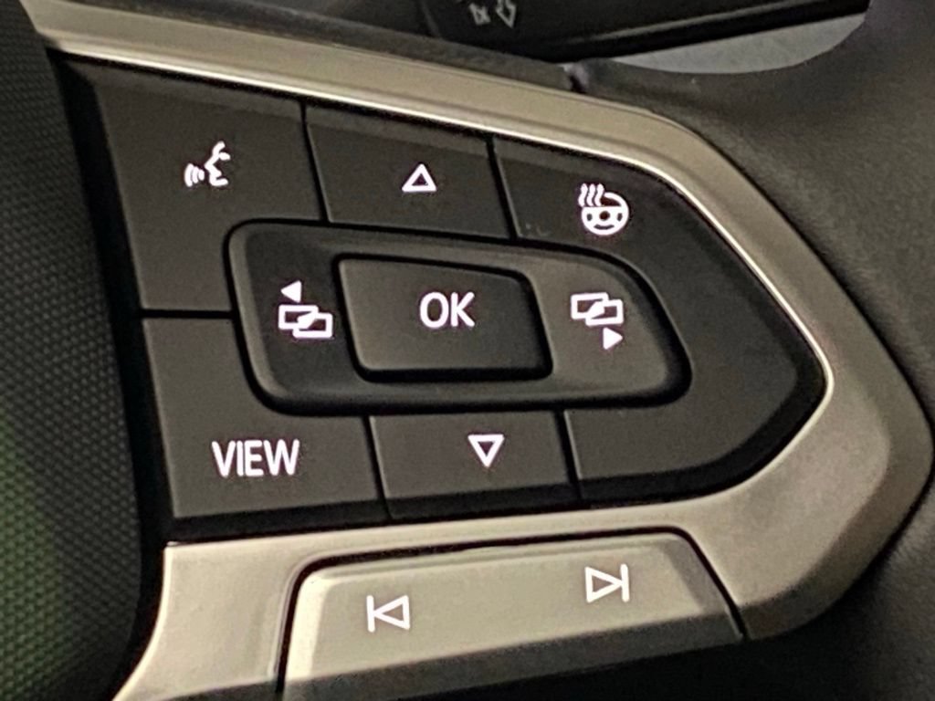 New 2026 Volkswagen Taos SE AWD/4WD image 14