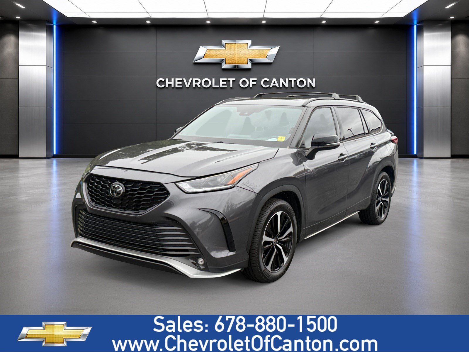 Used 2022 Toyota Highlander XSE FWD image 1
