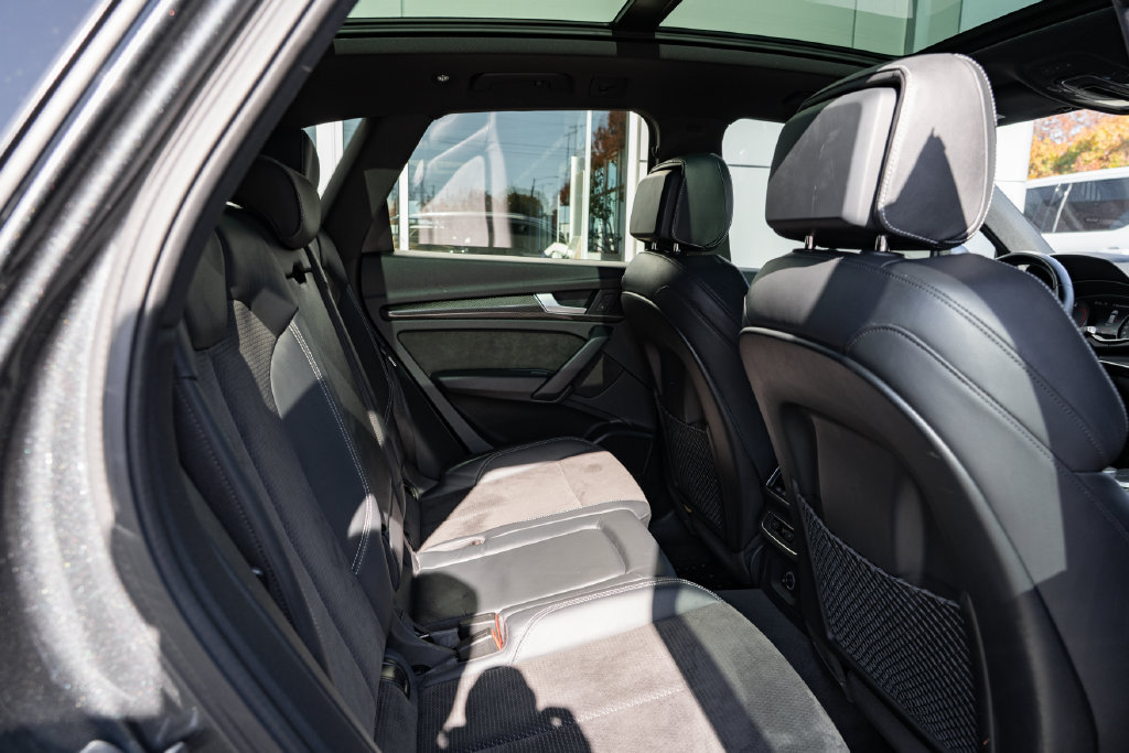Used 2018 Audi SQ5 Premium Plus AWD/4WD image 29