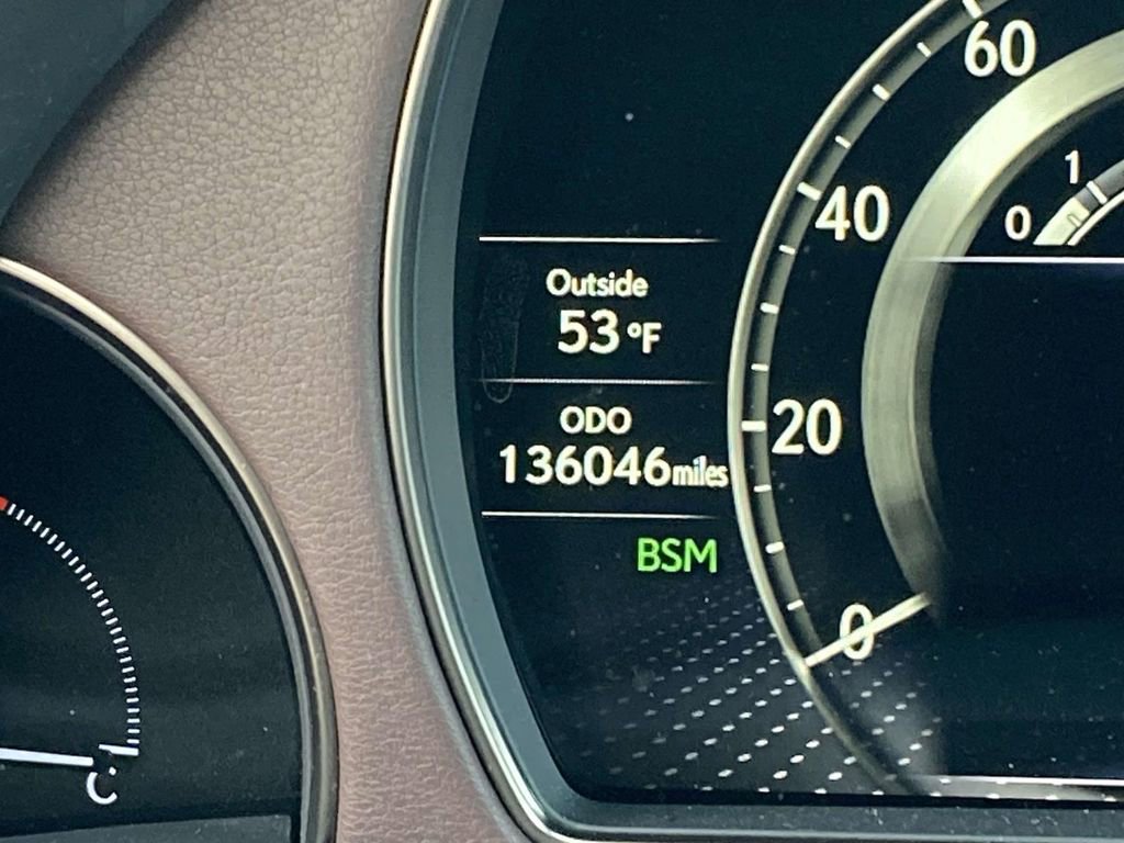 Used 2019 Lexus LS 500 w/ Accessory Package (Z2) image 20