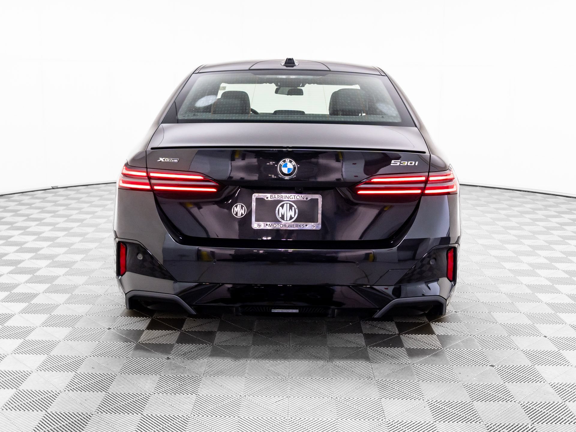 Used 2026 BMW 530i xDrive AWD/4WD image 5