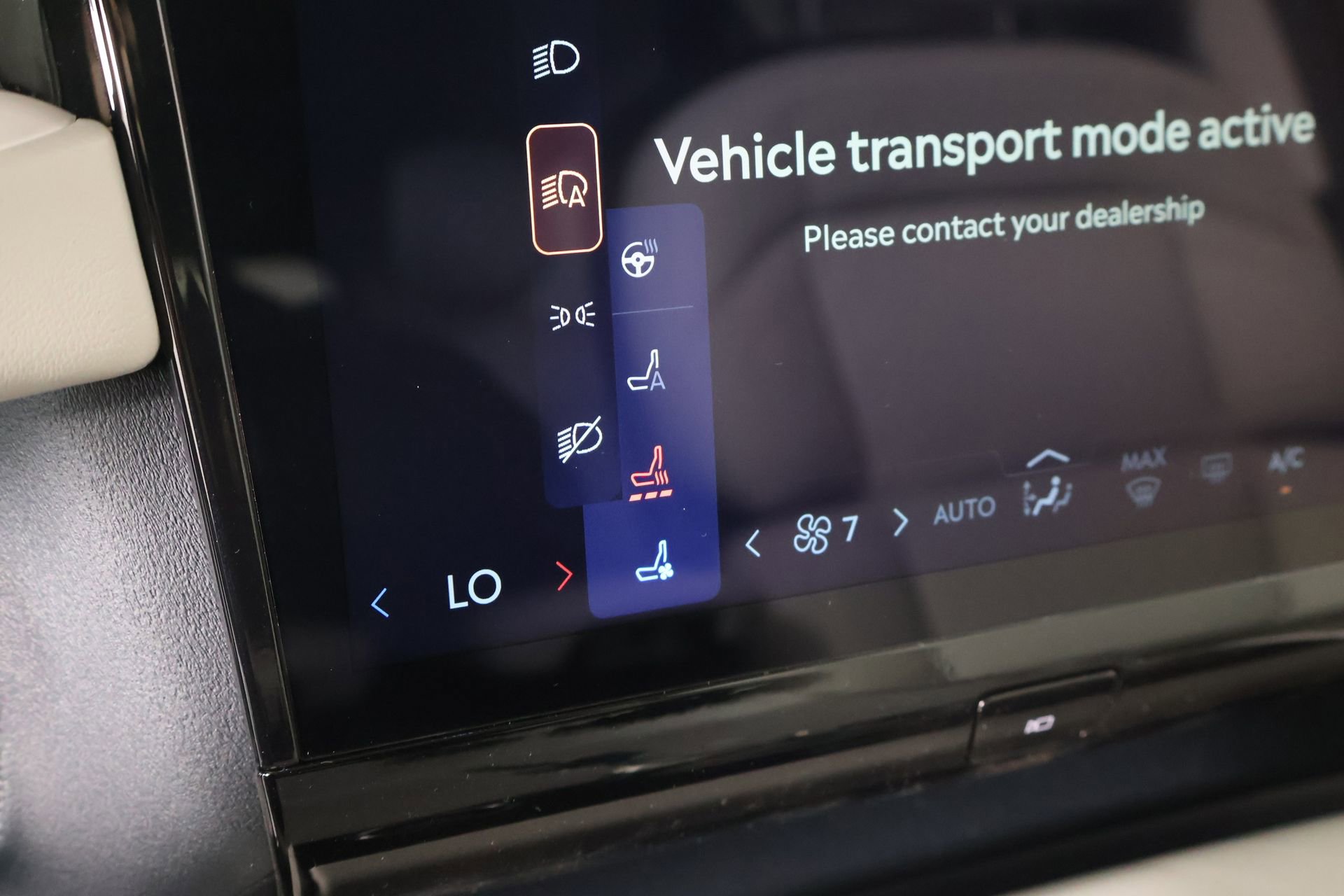 New 2026 Lincoln Navigator Premiere AWD/4WD image 7