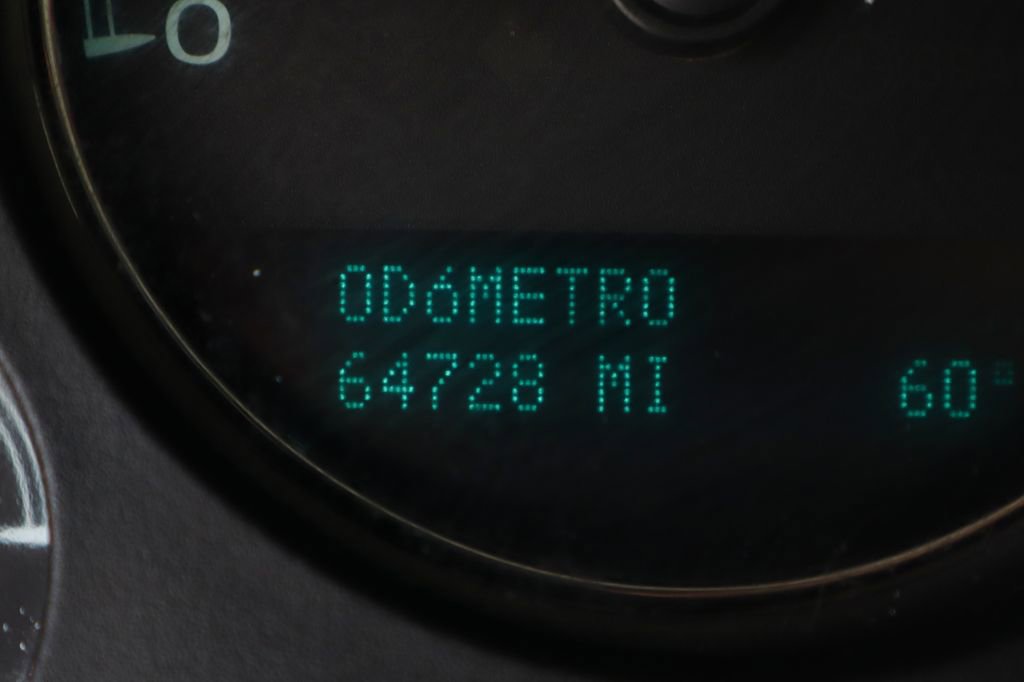Used 2011 Chevrolet Avalanche LT RWD image 27