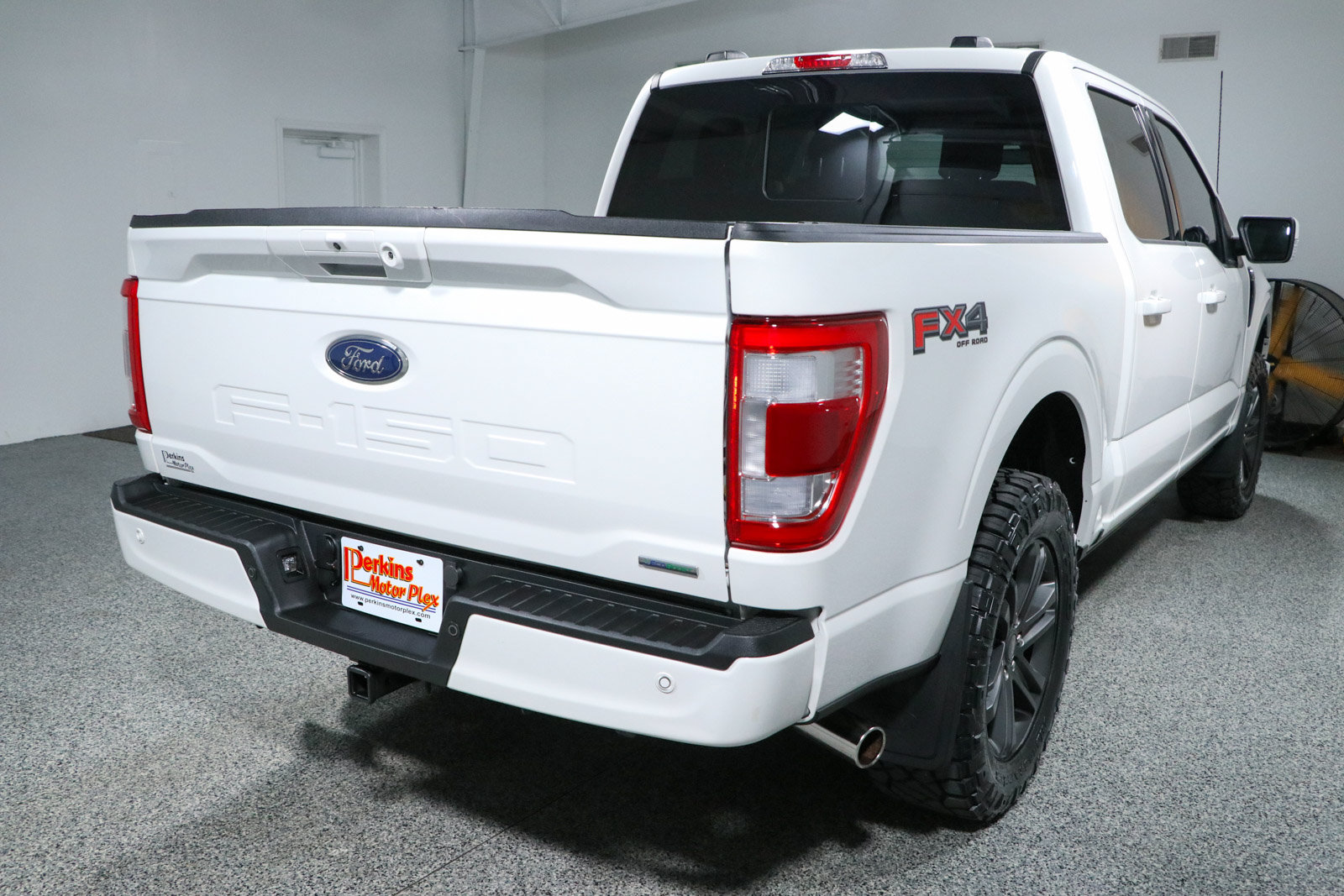 Used 2023 Ford F150 Lariat w/ Equipment Group 502A High AWD/4WD image 8