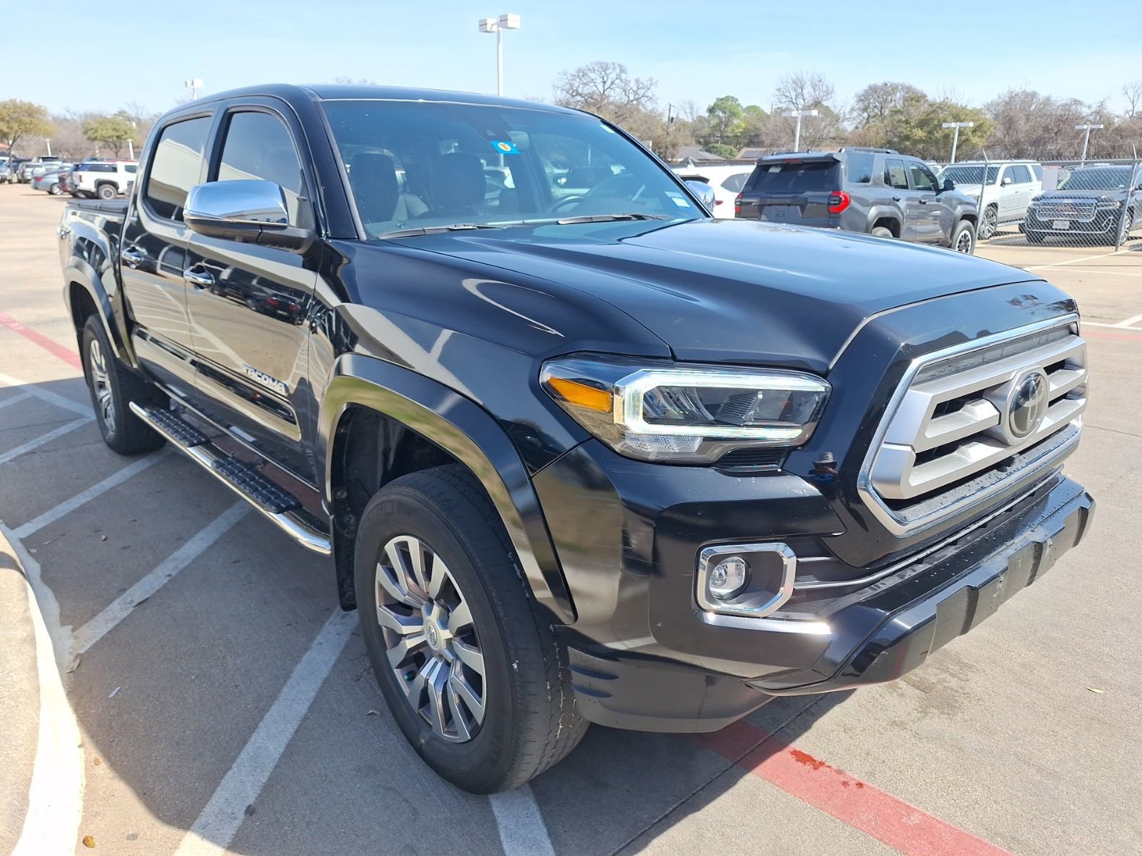 Used 2022 Toyota Tacoma Limited image 8