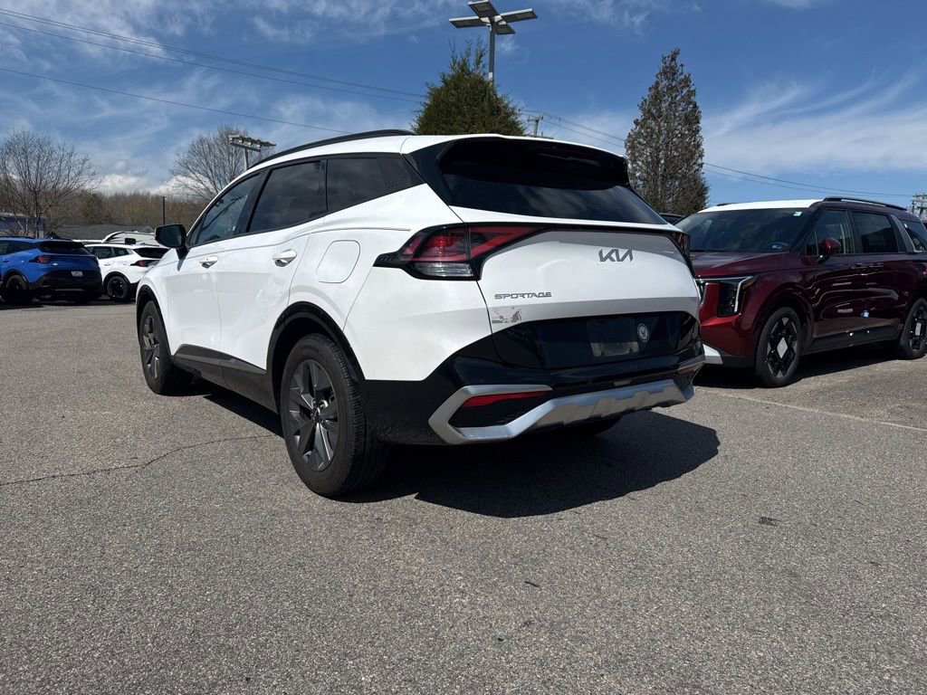 Used 2024 Kia Sportage SX image 3