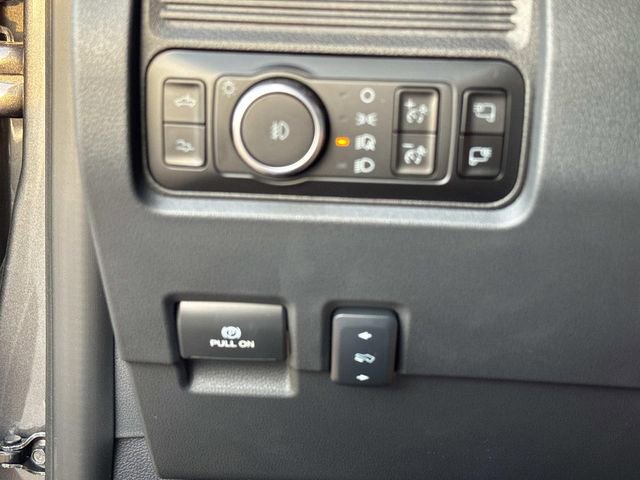 New 2026 Ford F250 Platinum image 19